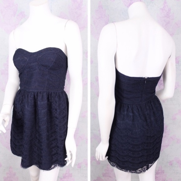 Zara Dresses & Skirts - Zara lace strapless dress size small